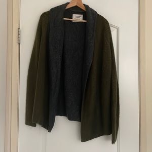 Abercrombie & Fitch Sweater